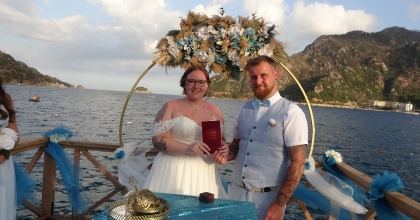 İNGİLİZ ÇİFT NİKAH İÇİN MARMARİS’İ SEÇTİ