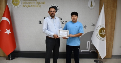 GÜNEY KORE VATANDAŞI KÜTAHYA’DA MÜSLÜMAN OLDU   