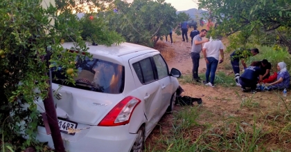 TARLAYA UÇAN OTOMOBİLDEKİ 2 KİŞİ YARALANDI