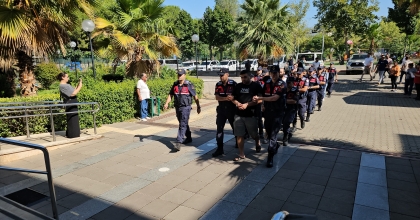 JANDARMADAN UYUŞTURUCU TİCARETİ YAPAN ÖRGÜTE OPERASYON  