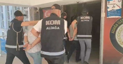İZMİR’DEKİ GÜMLÜK RÜŞVETÇİLERİ ADLİYEDE   