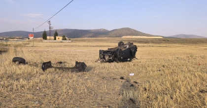 TAKLA ATAN ARAÇTA 1 KİŞİ ÖLDÜ, 1 KİŞİ DE YARALANDI   