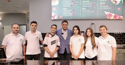 ALİAKENT FAST FOOD HİZMETE BAŞLADI 