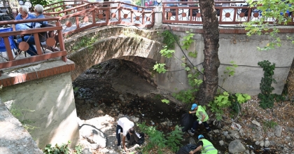 MANİSA'DA TARİHİ DOKULARIN GÜZERGAHINDA TEMİZLİK 