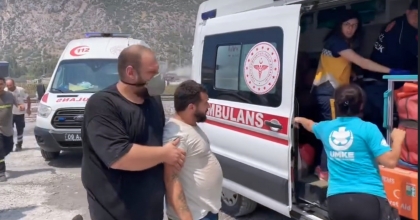 KAĞIT FABRİKASI YANGININDA 4 GÜNDE 80 KİŞİ DUMANDAN ETKİLENDİ   