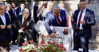 15 TEMMUZ ŞEHİDİ MEHMET ÇETİN MEZARI BAŞINDA ANILDI   