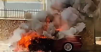 SÖKE'DE PARK HALİNDEKİ OTOMOBİL ALEVLERE TESLİM OLDU   