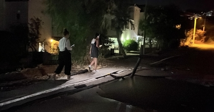 BODRUM'DA SU HATTI BOMBA GİBİ PATLADI