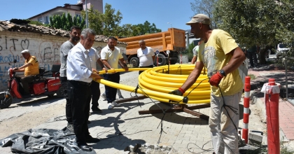 BUHARKENT'TE DOĞALGAZ BORULARI YER ALTINA İNDİ  