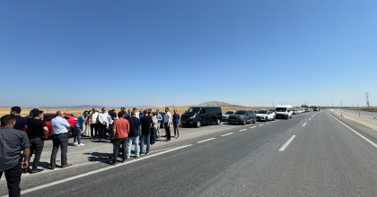 TAYİNİ ÇIKAN KAYMAKAMI KONVOY VE ALKIŞLARLA UĞURLADILAR  