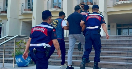 HIRSIZ TURİST YAKAYI ELE VERDİ  