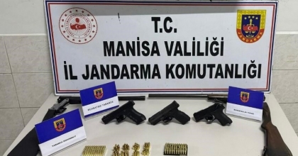 RUHSATSIZ TABANCA VE TÜFEKLERLE YAKALANDI