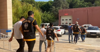 İŞ YERİNİ KURŞUNLAYAN 4 ŞÜPHELİ TUTUKLANDI