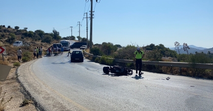 OTOMOBİL VE MOTOSİKLET KAFA KAFAYA ÇARPIŞTI: 1 ÖLÜ 