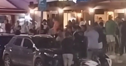 ÇILGINA DÖNEN GRUBU POLİS BİLE AYIRAMADI