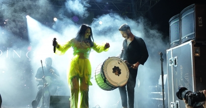 AYŞE DİNÇER, GEDİZ TARHANA FESTİVALİ'NDE SAHNE ALDI