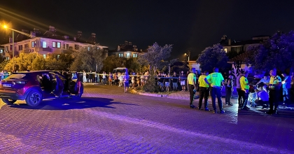 OTOMOBİLLE ÇARPIŞAN MOTOSİKLETİN 15 YAŞINDAKİ SÜRÜCÜSÜ ÖLDÜ