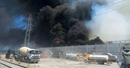 KAĞIT FABRİKASI'NDAKİ YANGIN 3 GÜNDÜR DEVAM EDİYOR