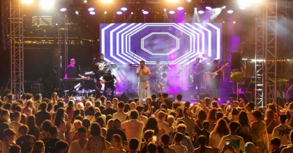 KUŞADASI'NDA KONSERLER YAZ BOYU DEVAM EDİYOR