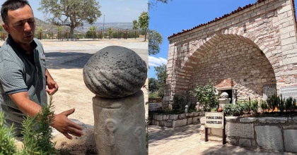 YUNUS EMRE'NİN MEZAR TAŞINDAKİ 'BALTA' TASVİRİ DİKKAT ÇEKİYOR  