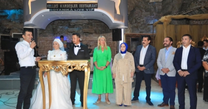 ERDAĞI AİLESİNİN MUTLU GÜNÜ