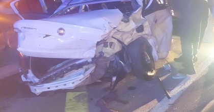 İKİ OTOMOBİLİN ÇARPIŞTIĞI KAZADA 1 KİŞİ ÖLDÜ, 5 KİŞİ YARALANDI   
