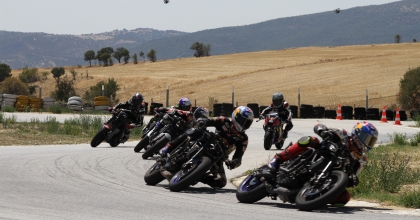 TÜRKİYE SÜPERMOTO ŞAMPİYONASI UŞAK'TA BAŞLATILDI