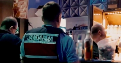 AFYONKARAHİSAR'DA İÇKİLİ MEKANLARA YÖNELİK DENETİMLER SÜRÜYOR