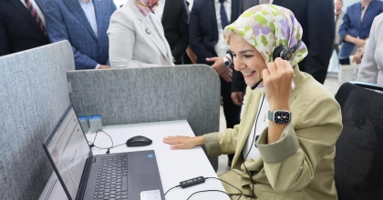 BAKAN GÖKTAŞ ÇAĞRI MERKEZİNİ ARAYAN GENCİN NİKAHINA KATILACAK
