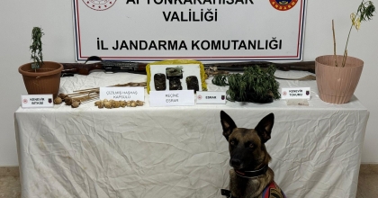 AFYONKARAHİSAR'DA JANDARMA UYUŞTURUCU MADDE ELE GEÇİRDİ