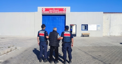 KARI KOCA ÇİFT CİNSEL İSTİSMAR SUÇUNDAN TUTUKLANDI