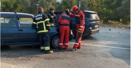 MUĞLA-DENİZLİ YOLUNDA TRAFİK KAZASI:2 YARALI  