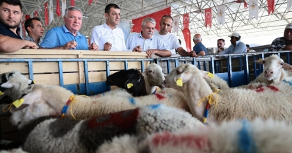 HONAZ’DA KADIN ÜRETİCİLERE DESTEK