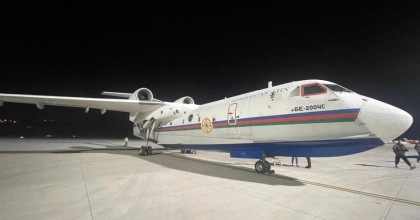 AZERBAYCAN'IN AMFİBİ UÇAĞI YANGINLARA MÜDAHALE İÇİN İZMİR'DE   