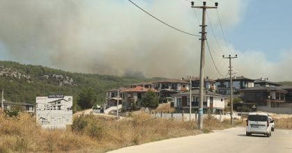 DEV YANGIN BULUTLARI GÖKYÜZÜNÜ KAPLADI   