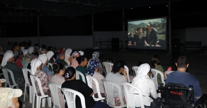AÇIK HAVA SİNEMA GÜNLERİ ÇAMOLUK MAHALLESİ'NDE BAŞLADI  