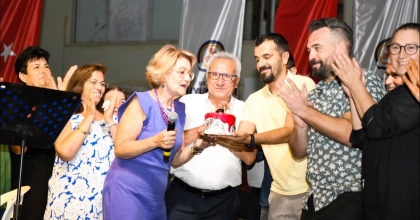 BOZKURT'TA BAŞKAN ÇELİK'E SÜRPRİZ DOĞUM GÜNÜ KUTLAMASI 