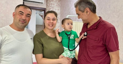 KALP HASTASI MİNİK MERT SAĞLIĞINA KAVUŞTU