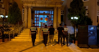 57 DÜZENSİZ GÖÇMEN YAKALANDI: 2 ORGANİZATÖR TUTUKLANDI
