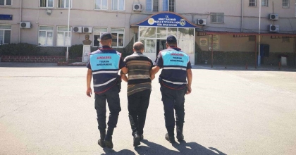 AYDIN'DA JANDARMA EKİPLERİ 24 ARANAN ŞAHSI YAKALADI