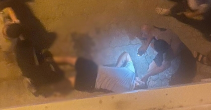 AYNI İŞ YERİNDE ÇALIŞTIĞI ARKADAŞINI SİLAHLA VURDU