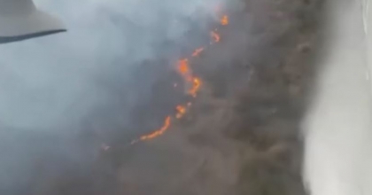 AZERBAYCAN'IN GÖNDERDİĞİ AMFİBİ UÇAĞI UŞAK'TAKİ YANGINA MÜDAHALE ETTİ