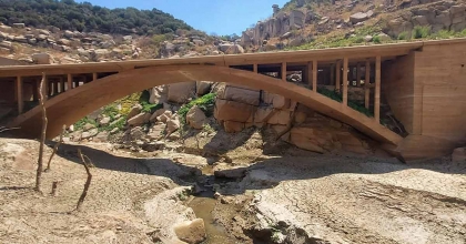 BARAJ SUYU ÇEKİLDİ, 100 YILLIK KÖPRÜ ORTAYA ÇIKTI