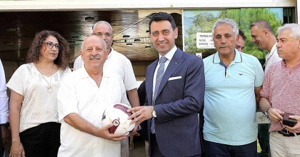 BAYRAKLI BELEDİYESİNDEN AMATÖR SPOR KULÜPLERİNE DESTEK  