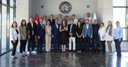 DENİZLİ SANAYİ ODASI, EN MUTLU İŞYERİ ÖDÜLÜNÜ ALDI