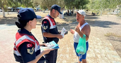 JANDARMA EKİPLERİ VATANDAŞLARI ORMAN YANGINLARINA KARŞI UYARDI
