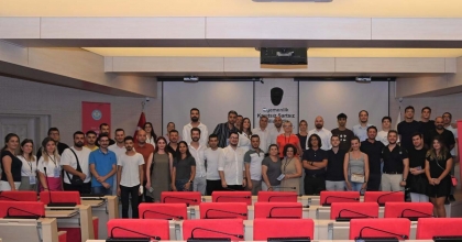 MANİSA'NIN YÖNETİMİNDE GENÇLERİN DE SÖZÜ GEÇİYOR