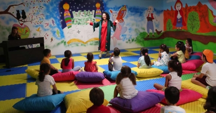 MİNİKLER MASAL SAATİNDE BULUŞTU