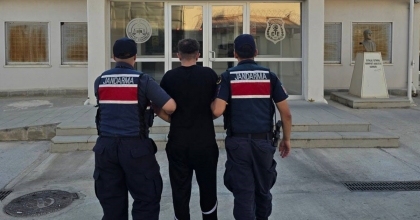 ÖNCE CEZAEVİNDEN FİRAR ETTİ SONRA GELİP TESLİM OLDU