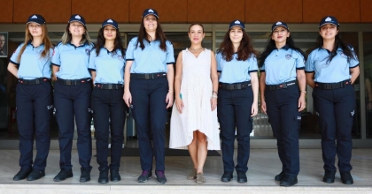 SELÇUK’TA KADIN ZABITA DESTEK BİRİMİ GÖREV BAŞINDA